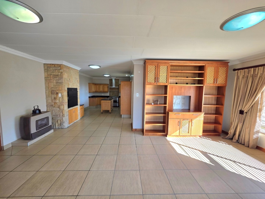 5 Bedroom Property for Sale in Eureka Free State
